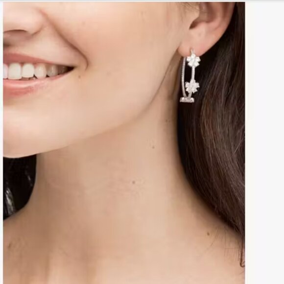 kate spade Gleaming Gardenia Flower Hoops Silver NWT - Picture 3 of 3